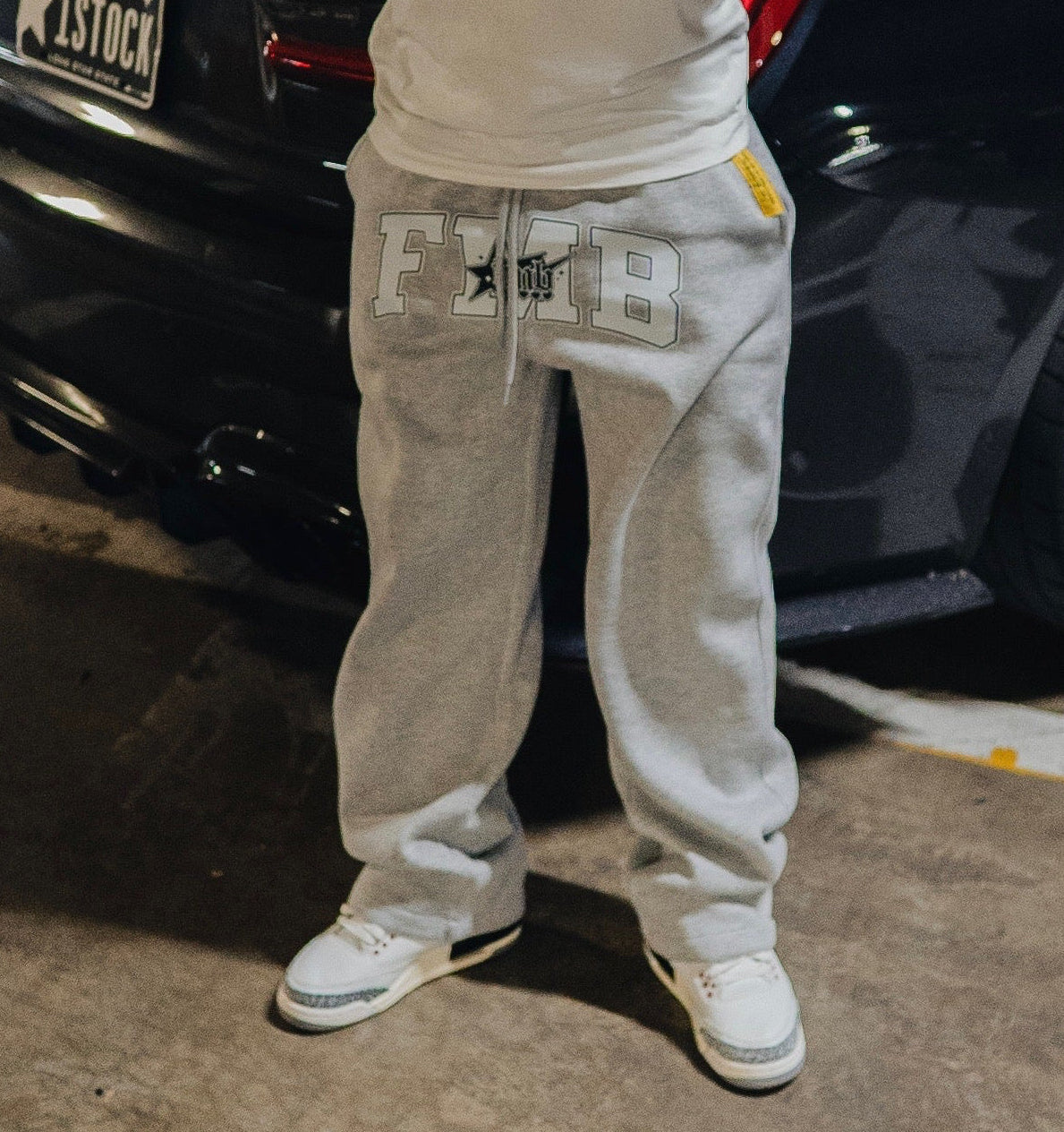 EXCLUSIVE GREY SWEATS