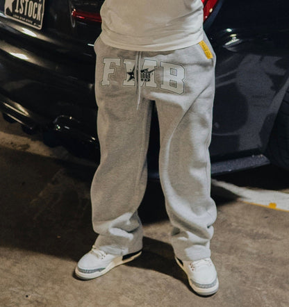 EXCLUSIVE GREY SWEATS