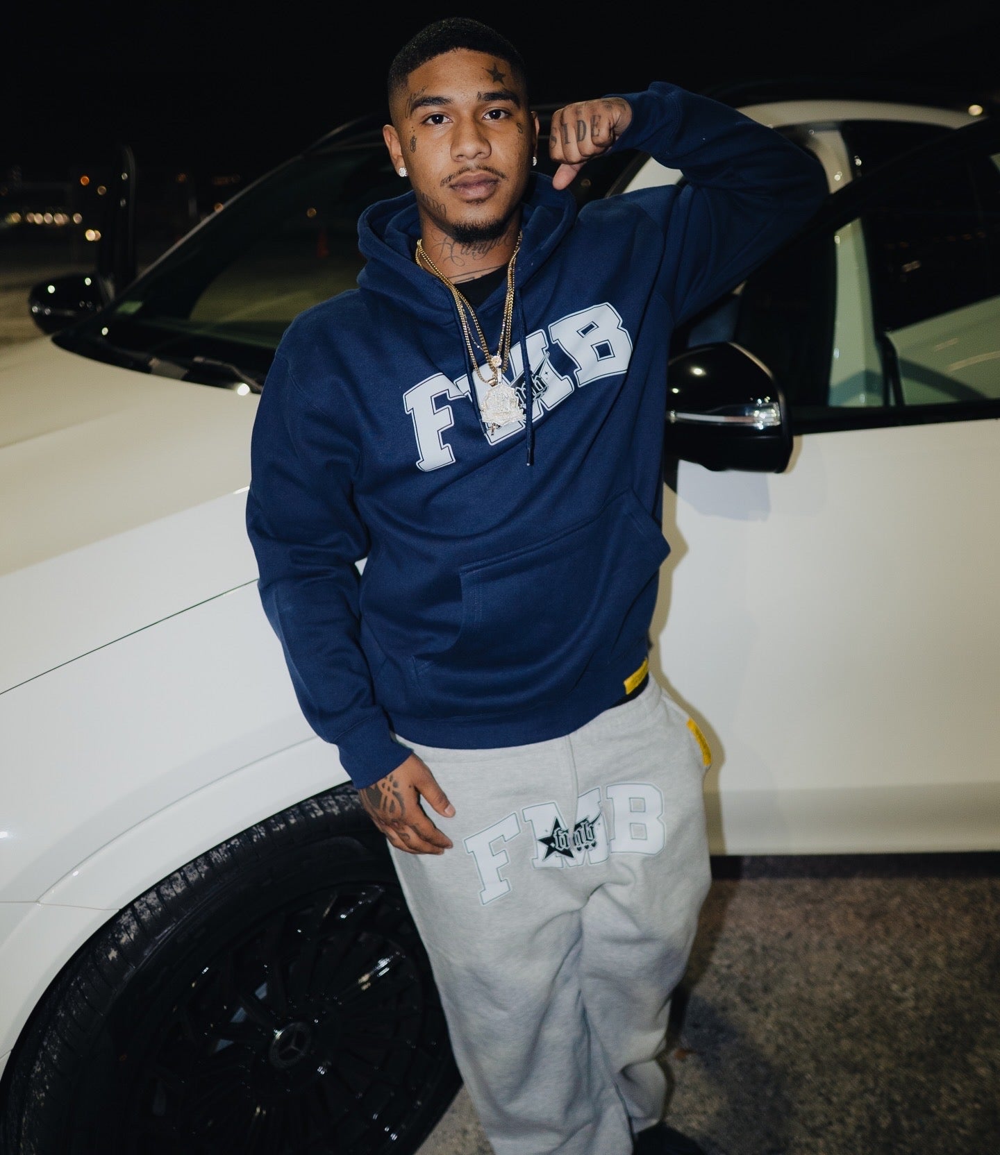 EXCLUSIVE GREY SWEATS